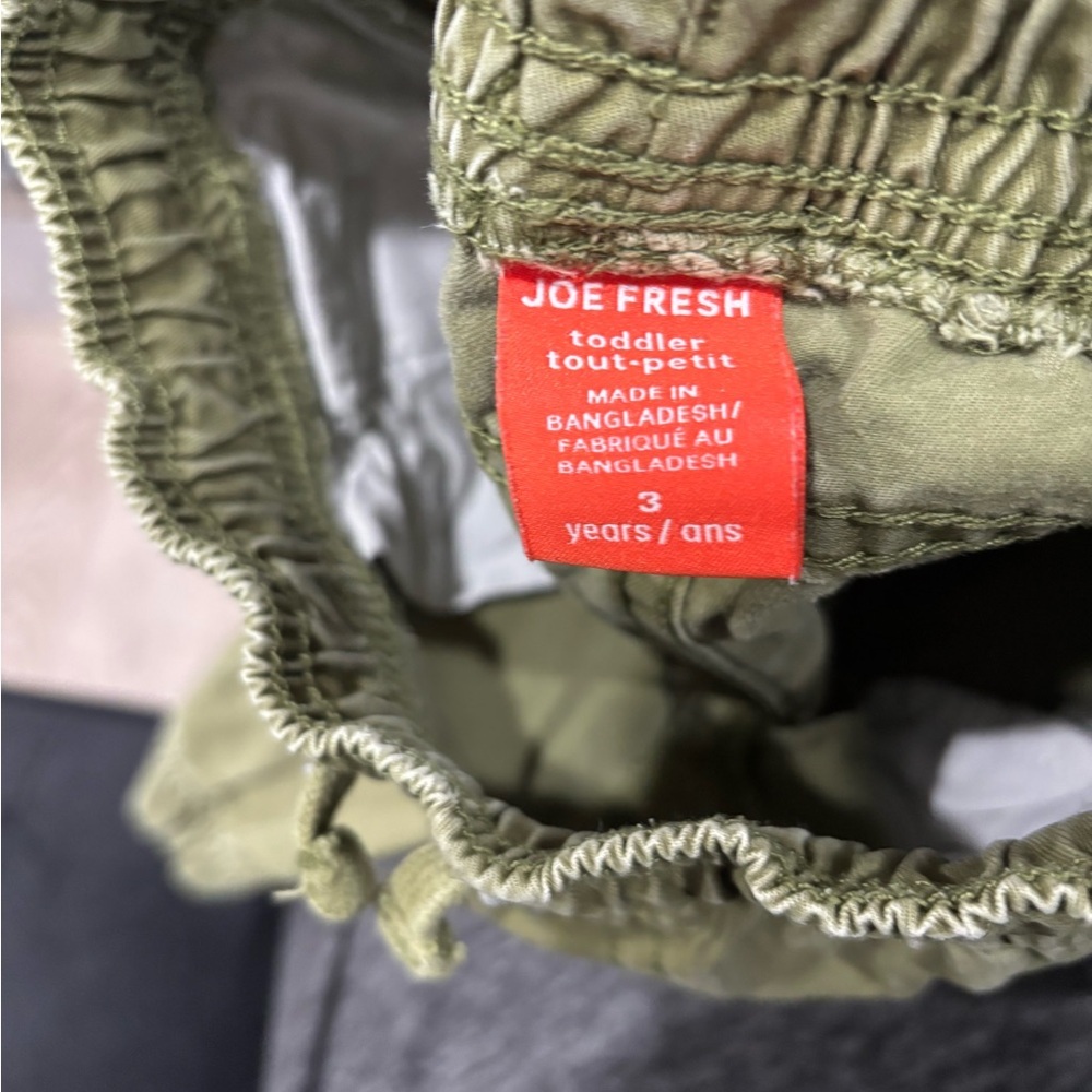 (B) (3T) Green Cargo Jogger Joe Fresh - Picture 3 of 7